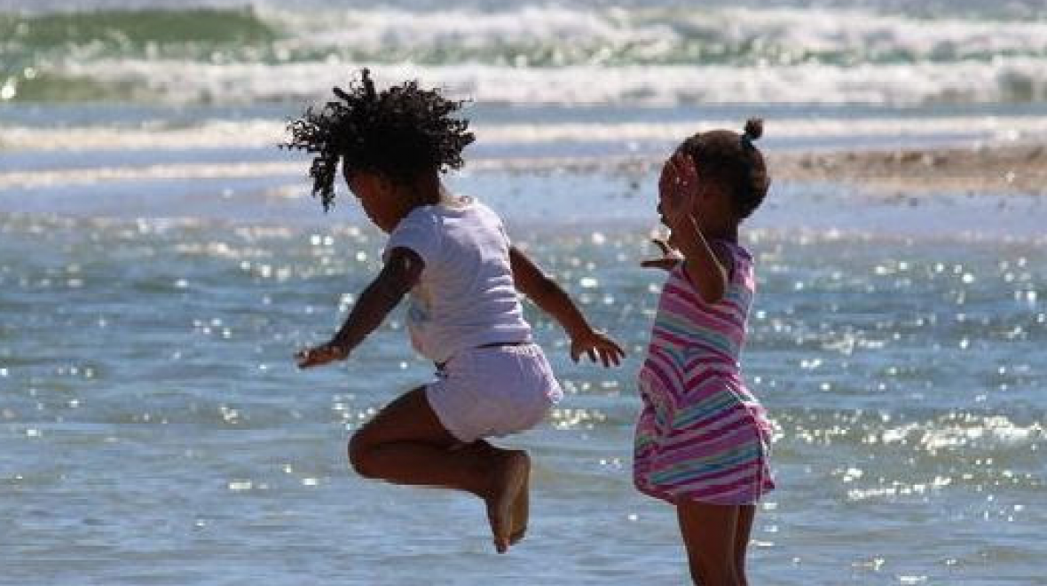 Dance and Splash at Pritchard Beach Bathhouse Seattle Area Family Fun